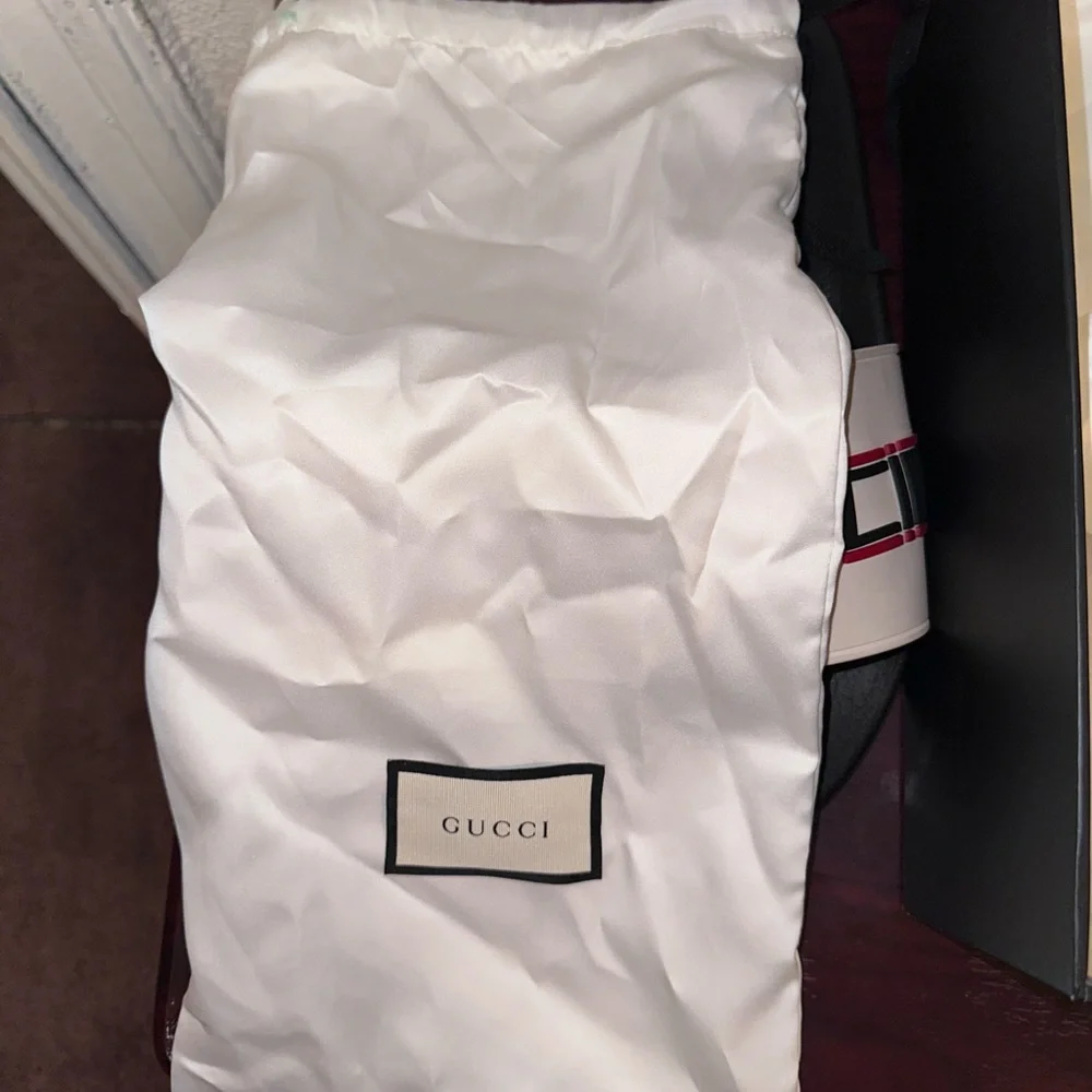 Gucci White Black Red Logo Slide Sandals